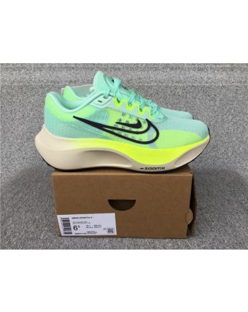 Nike Zoom Fly 5 Carbon Plate Running Shoe DM8974-300