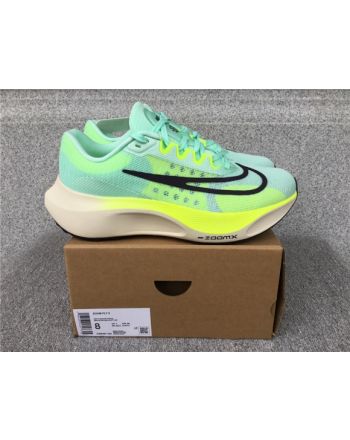 Nike Zoom Fly 5 Carbon Plate Running Shoe DM8968-300
